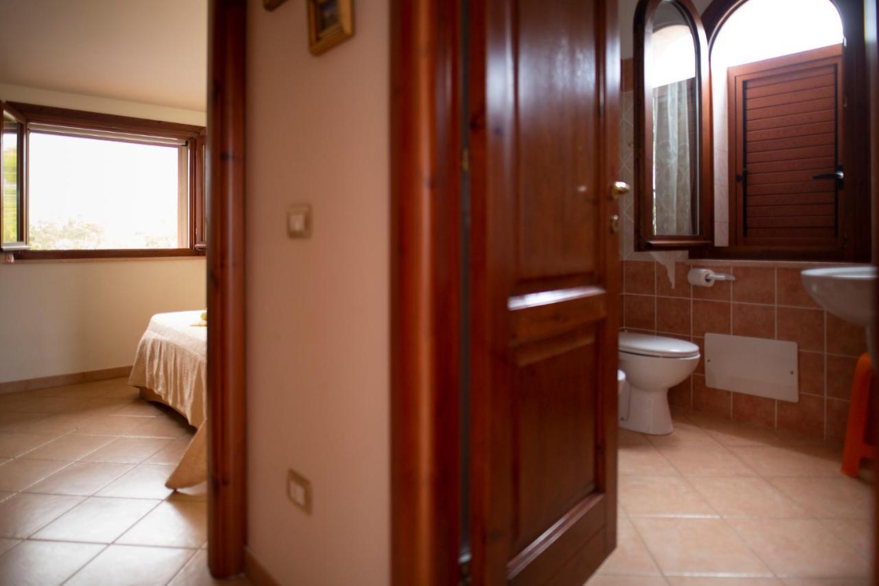 Agriturismo I Doni Del Mandorlo Alghero Exterior photo